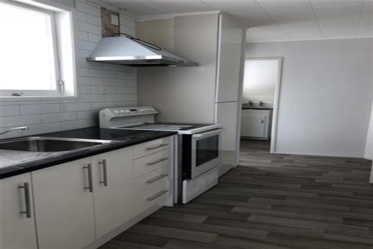 Photo of property in 30 Leaver Place, Weymouth, Auckland, 2103