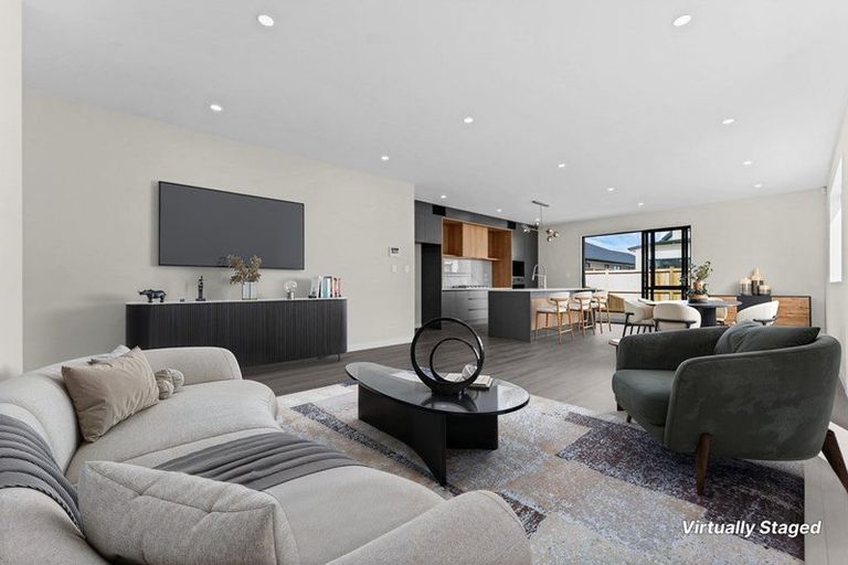 Photo of property in 31 Kaitiaki Drive, Clarks Beach, 2122