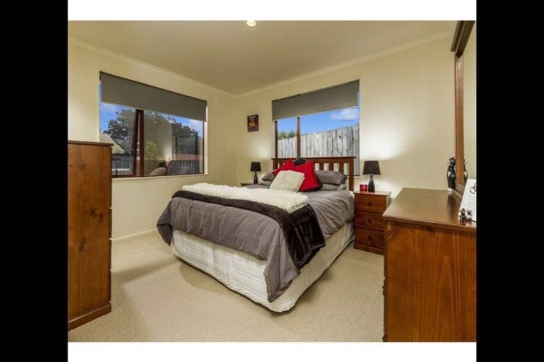 Photo of property in 10a Louvain Place, Greenhithe, Auckland, 0632