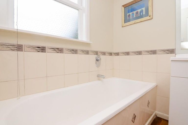 Photo of property in 39 East Street, Greytown, 5712