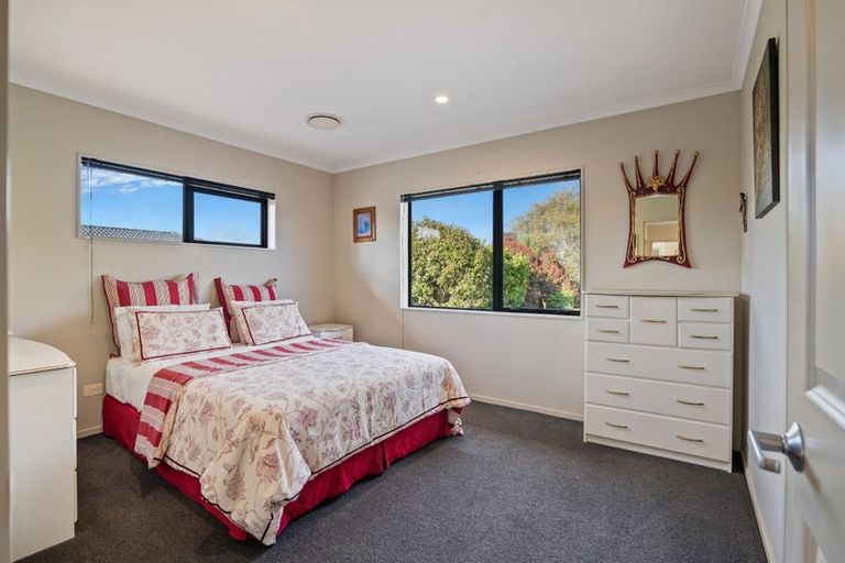 Photo of property in 36 Sunny Crescent, Huapai, Kumeu, 0810