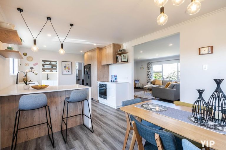 Photo of property in 43 Carluke Street, Paparangi, Wellington, 6037