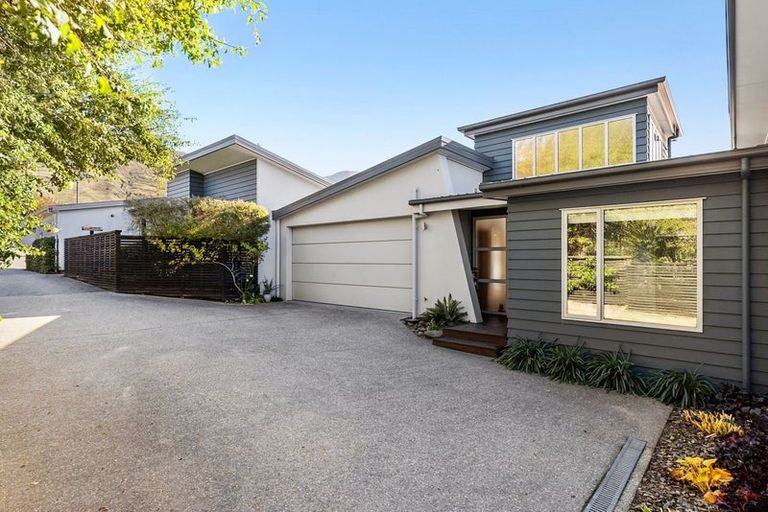 Photo of property in 21a Old Station Avenue, Wanaka, 9305