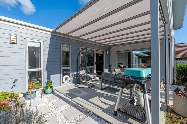 Photo of property in 17 Excelsa Place, Papamoa Beach, Papamoa, 3118