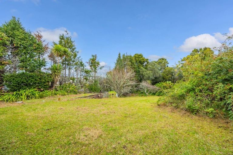 Photo of property in 298 East Coast Road, Forrest Hill, Auckland, 0620