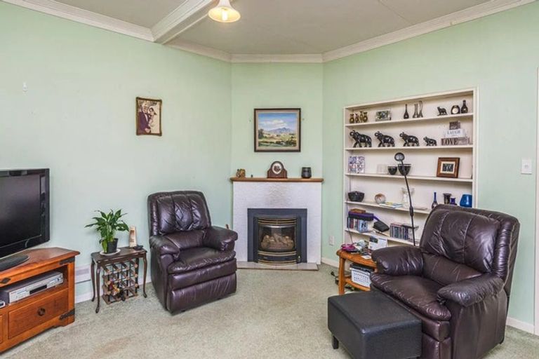 Photo of property in 55 Great North Road, Saint Johns Hill, Whanganui, 4501