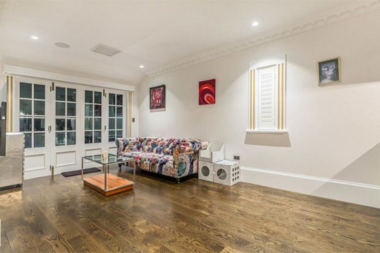 Photo of property in 9 Karori Crescent, Orakei, Auckland, 1071