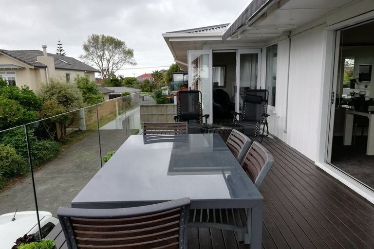 Photo of property in 3/18 Sydney Street, Hauraki, Auckland, 0622