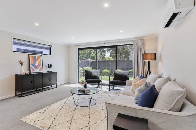 Photo of property in 12 Horoeka Street, Avonhead, Christchurch, 8042