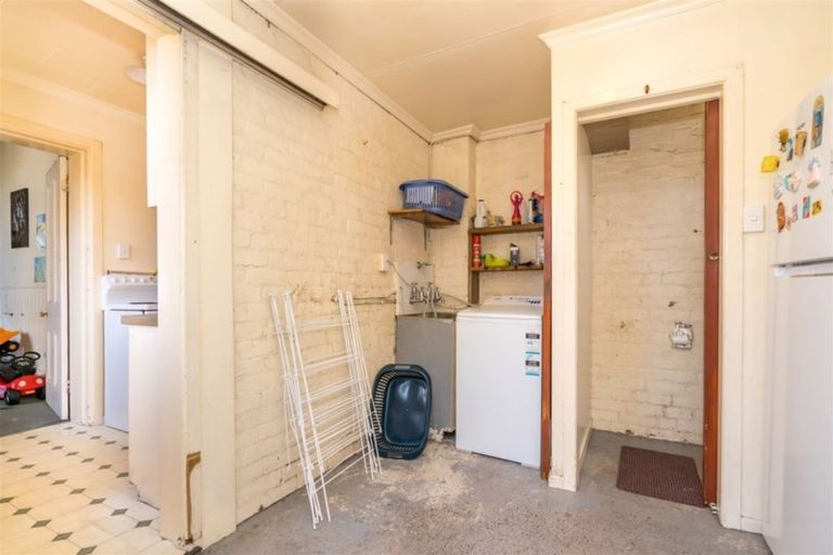 Photo of property in 37 Fitzroy Street, Caversham, Dunedin, 9012