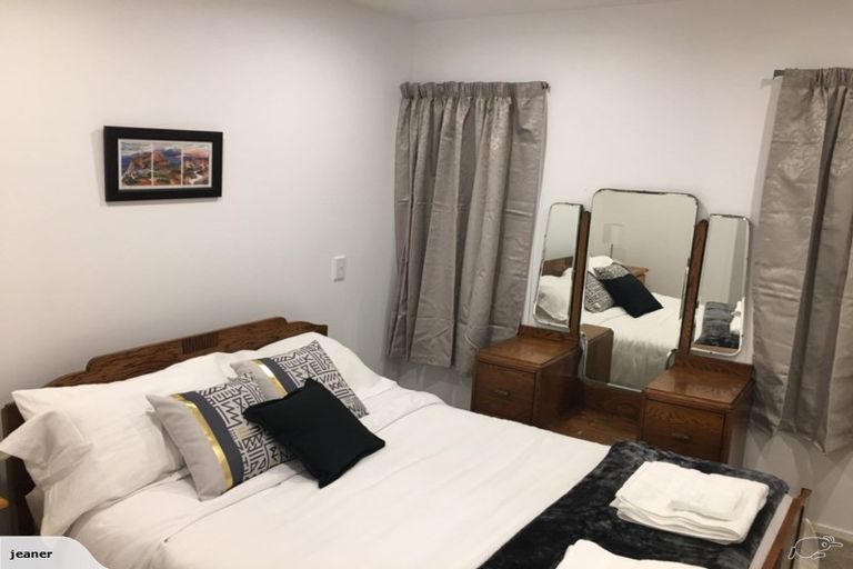 Photo of property in 2 Park Avenue Mews, Ohakune, 4625