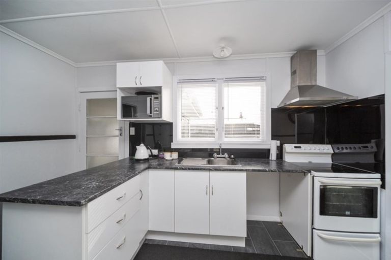 Photo of property in 59 Camberwell Road, Hawera, 4610