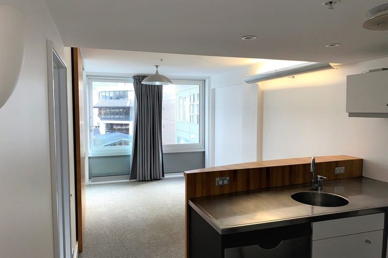 Photo of property in St Pauls Apartments, 31/43 Mulgrave Street, Thorndon, Wellington, 6011