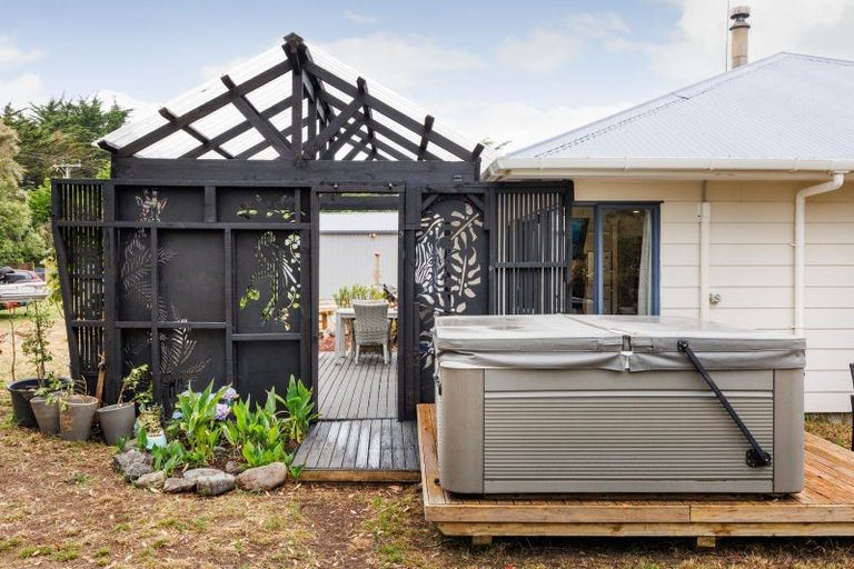 Photo of property in 264 Motuiti Road, Foxton, 4891