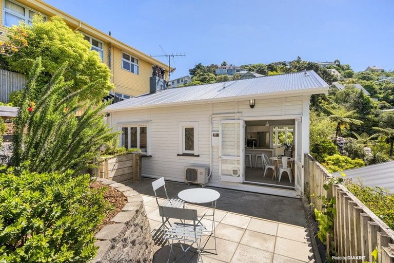 Photo of property in 37 The Rigi, Northland, Wellington, 6012