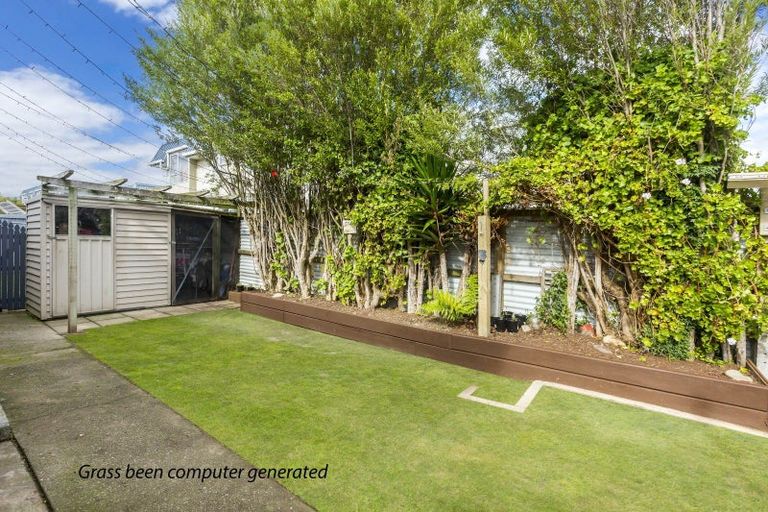 Photo of property in 60 Gibbons Street, Ebdentown, Upper Hutt, 5018