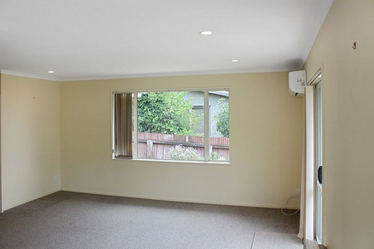 Photo of property in 8 Malthouse Lane, Heathcote Valley, Christchurch, 8022