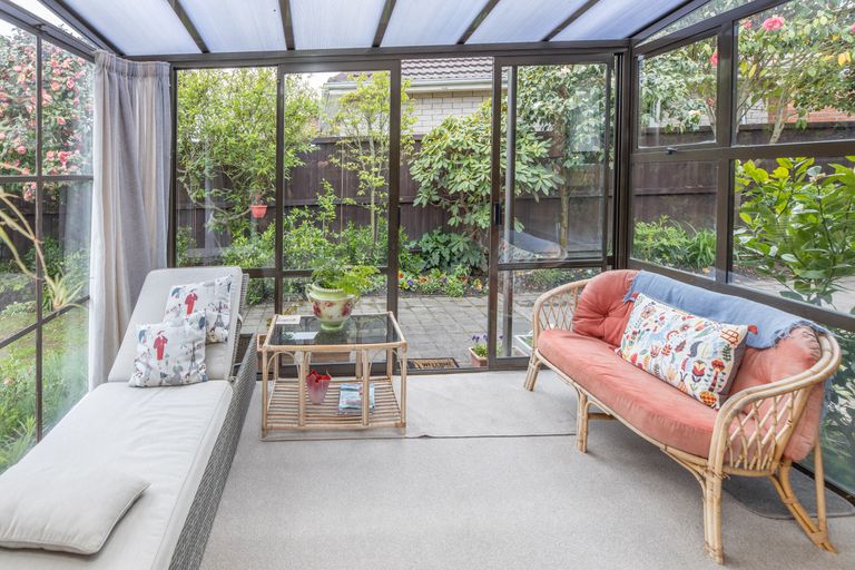 Photo of property in 1/124 Hamilton Avenue, Ilam, Christchurch, 8041