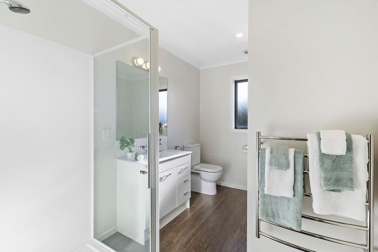 Photo of property in 21 Mascot Street, Tawa, Wellington, 5028