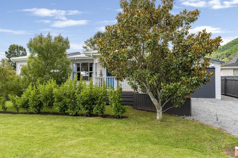 Photo of property in 41 Elizabeth Street, Waikanae, 5036