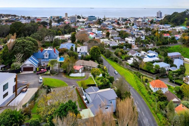 Photo of property in 1 Barrett Street, Westown, New Plymouth, 4310