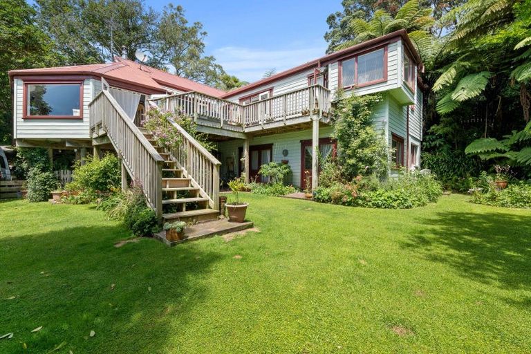 Photo of property in 75 Morley Street, New Plymouth, 4310