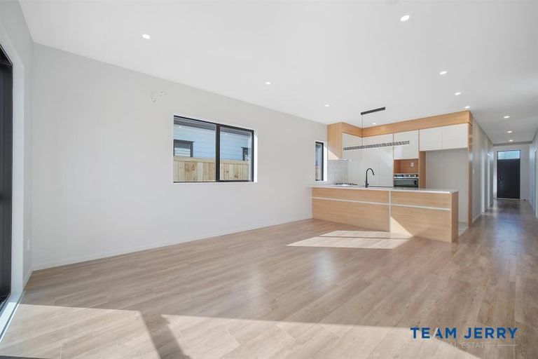 Photo of property in 27 Huringa Road, Karaka, Papakura, 2113