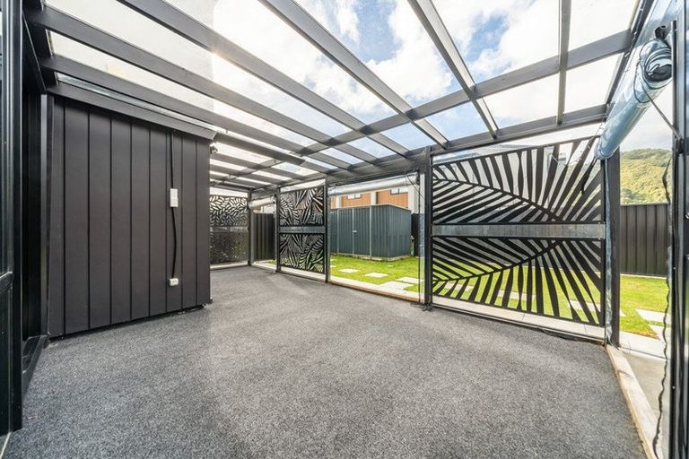 Photo of property in 11 Josland Lane, Wallaceville, Upper Hutt, 5018