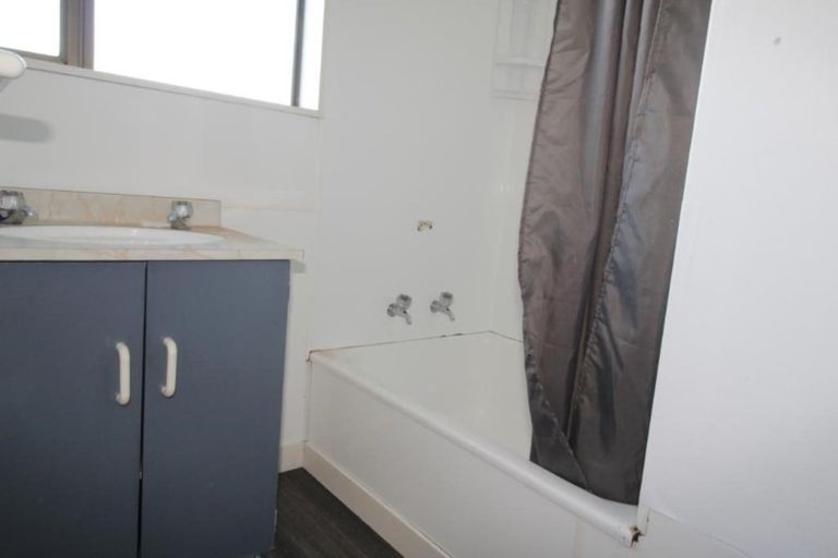 Photo of property in 65 Dipton Street, Kingswell, Invercargill, 9812