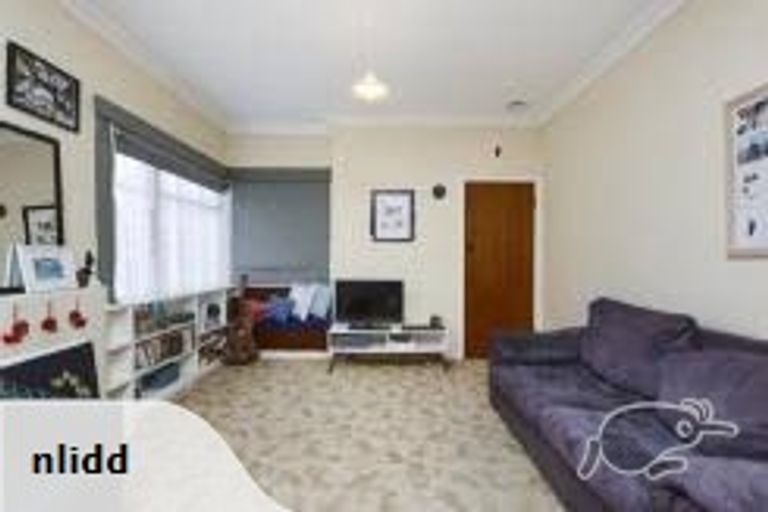 Photo of property in 35 Thomson Street, West End, Palmerston North, 4412