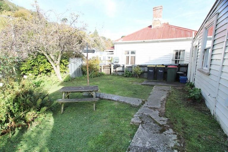 Photo of property in 15 Brook Street, North Dunedin, Dunedin, 9016