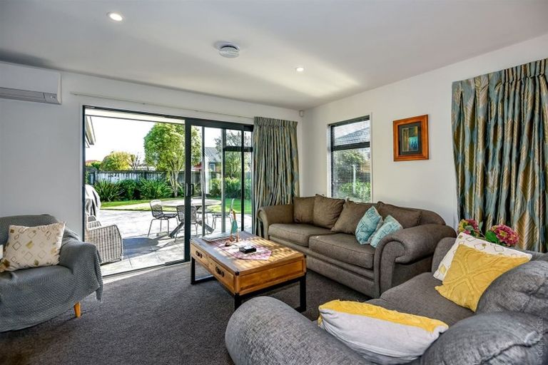 Photo of property in 54 Forest Drive, Parklands, Christchurch, 8083