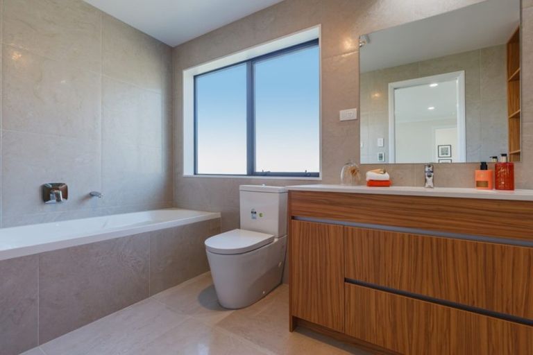 Photo of property in 3 Copper Lane, Long Bay, Auckland, 0630