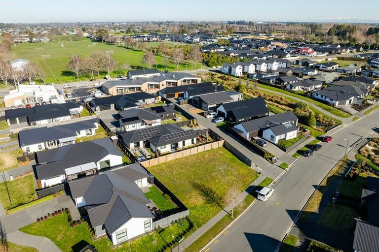 Photo of property in 29 Glenturret Drive, Casebrook, Christchurch, 8051