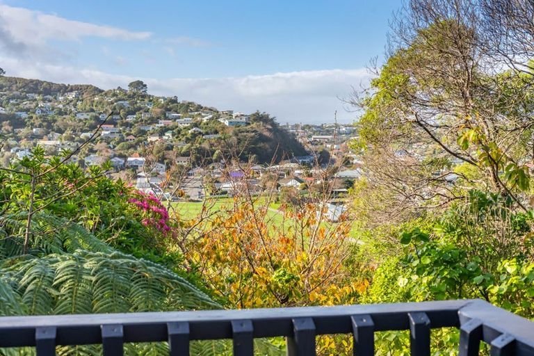Photo of property in 11 Terawhiti Terrace, Karori, Wellington, 6012