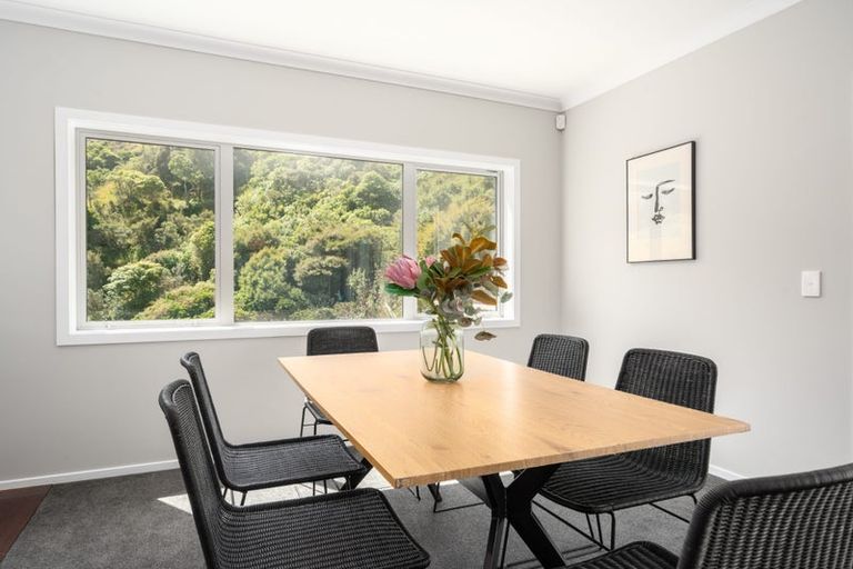 Photo of property in 34 Cheetwood Street, Churton Park, Wellington, 6037