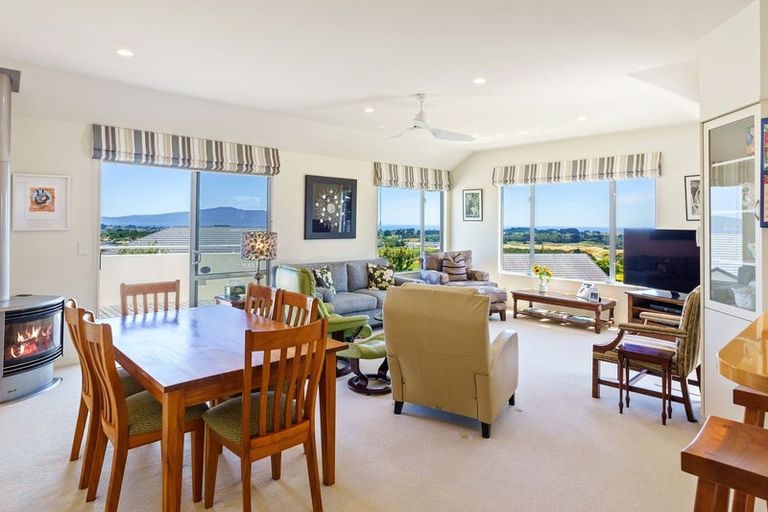 Photo of property in 3 Matata Place, Waikanae, 5036