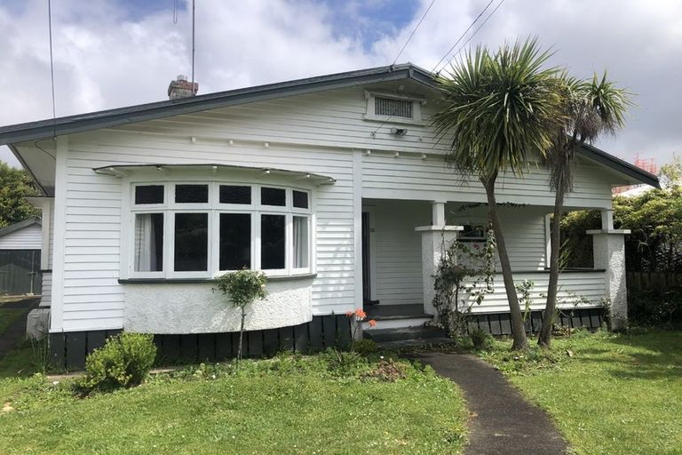 Photo of property in 15 Saint Winifreds Avenue, Hamilton East, Hamilton, 3216