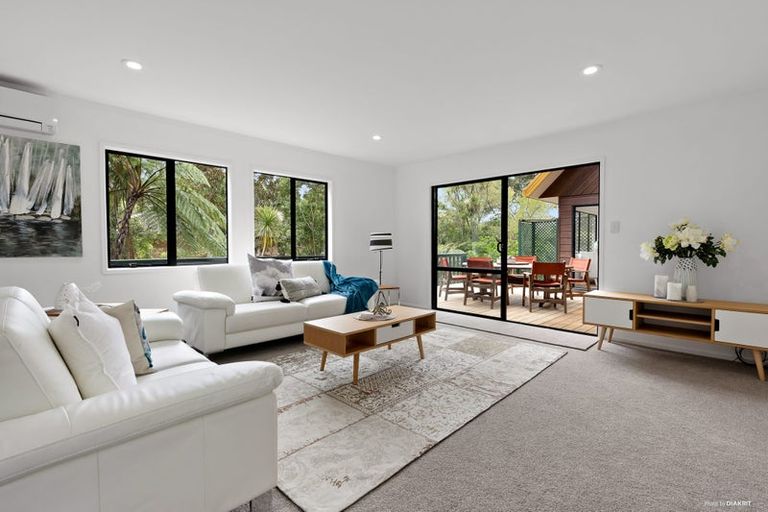 Photo of property in 36 Lastel Place, Shelly Park, Auckland, 2014