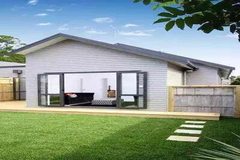 Photo of property in 15/167 Whitney Street, Blockhouse Bay, Auckland, 0600