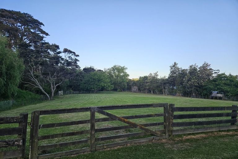 Photo of property in 342 Spur Road, Stillwater, Silverdale, 0993