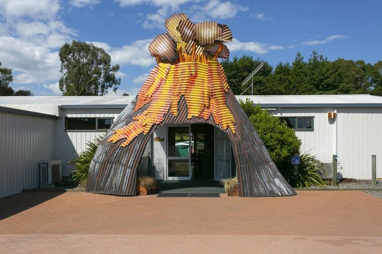 Photo of property in 8 Palmer Mill Road, Wairakei, Taupo, 3384