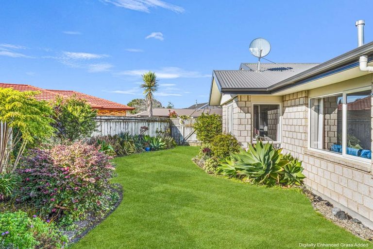 Photo of property in 18 Gilligan Close, College Estate, Whanganui, 4500