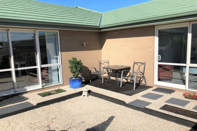 Photo of property in 51 Silver Springs Boulevard, Mosgiel, 9024