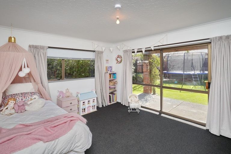 Photo of property in 80a Dunbarton Street, Redwood, Christchurch, 8051