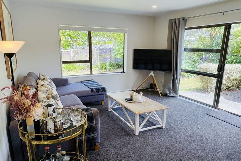 Photo of property in 23b Thorburn Avenue, Red Beach, 0932