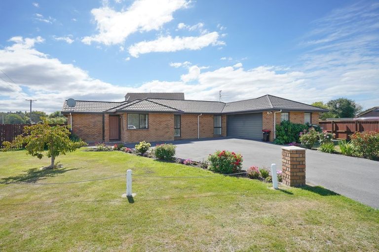 Photo of property in 20 School Road, Woodend, 7610