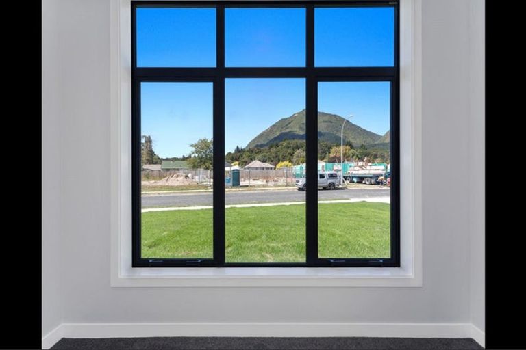 Photo of property in 11 Tiwhatiwha Crescent, Kawerau, 3127