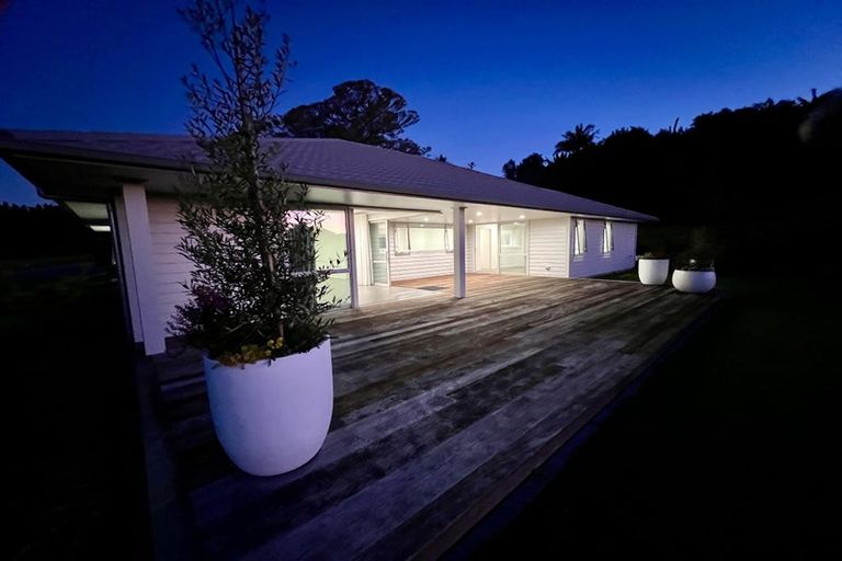 Photo of property in 22 Lone Gum Lane, Kerikeri, 0230