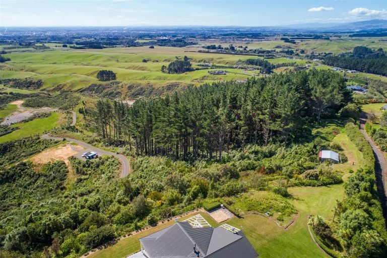 Photo of property in 333 Ngahere Park Road, Turitea, Palmerston North, 4472